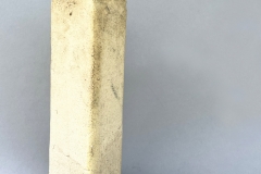 Pomník-2024-8x6x40-cm